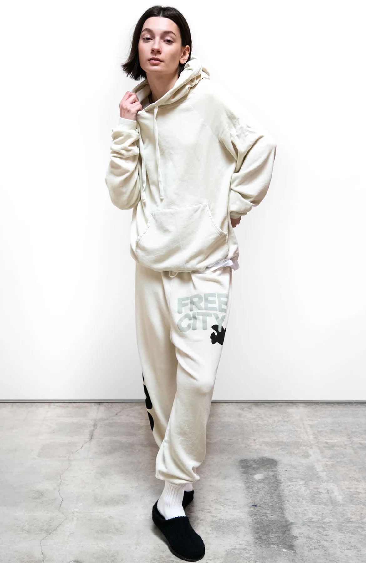 SUPERYUMM OG FREECITYLETSGO SWEATPANT - BONES