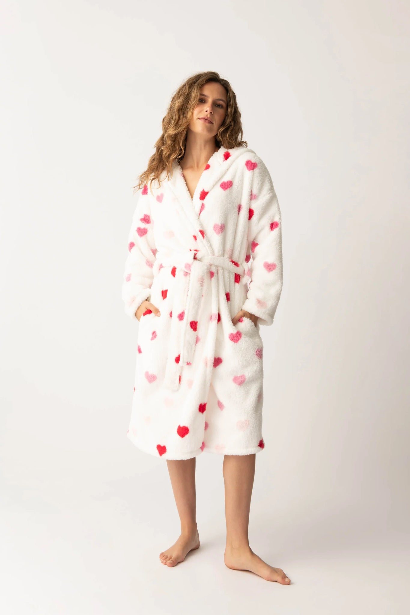 WOMENS HEARTS PLUSH ROBE